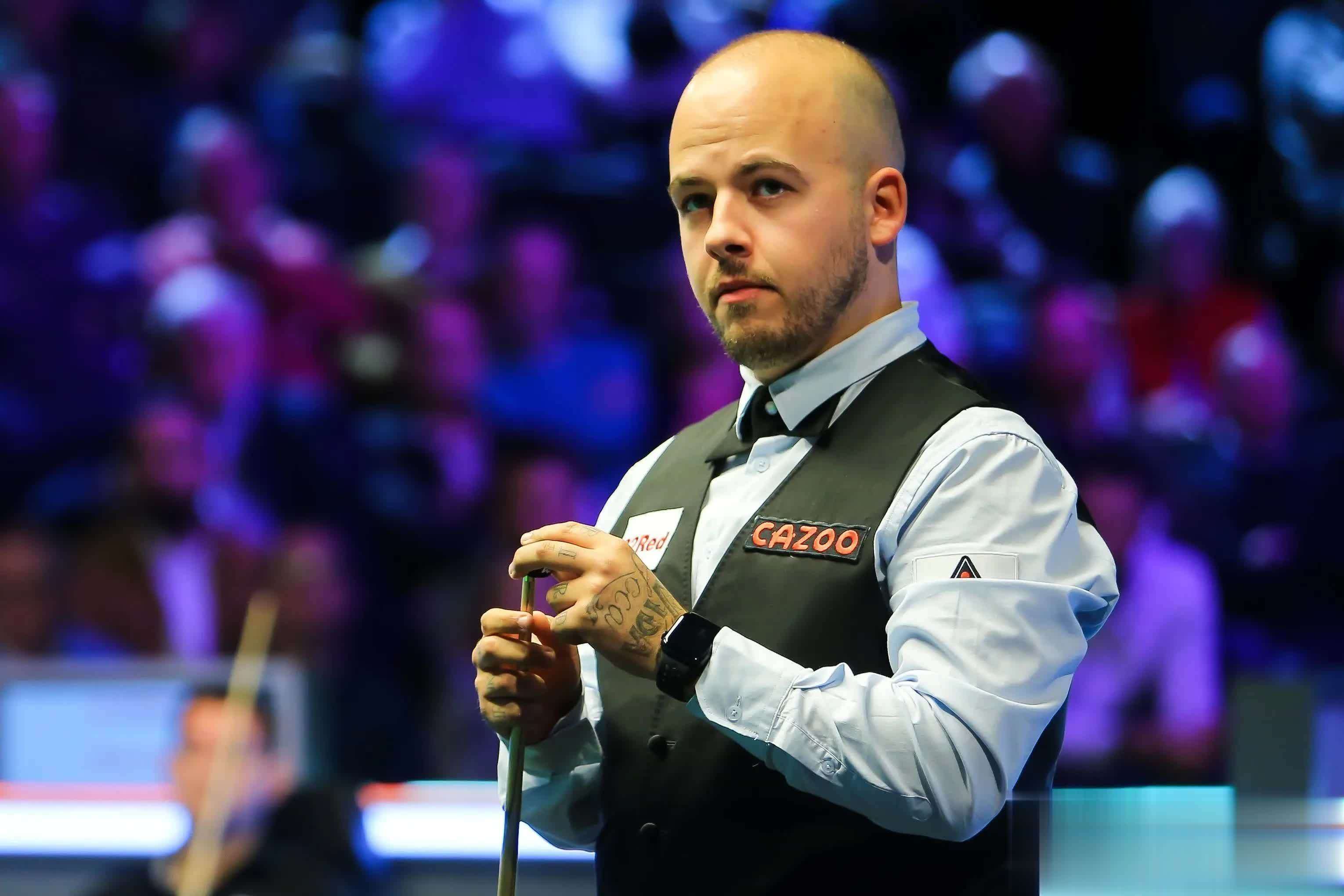 斯此前的比 斯此前的比