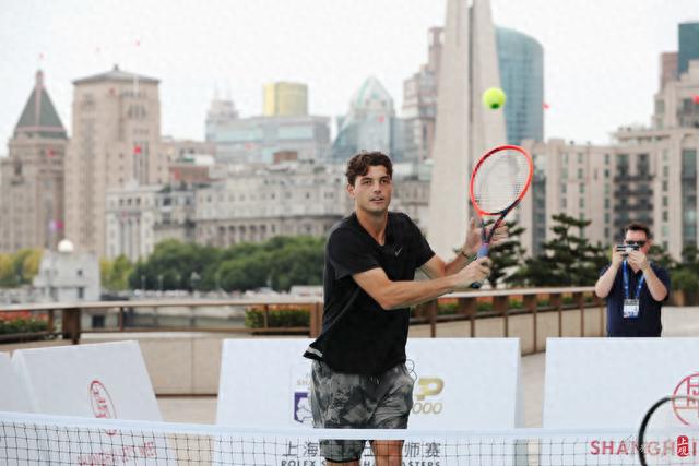 远超对手 远超对手