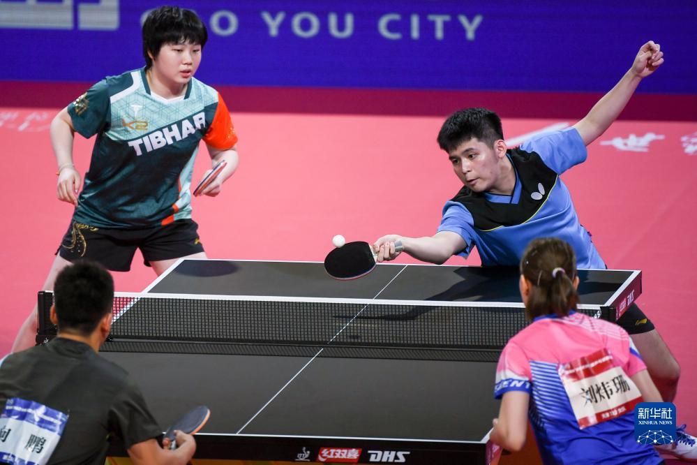 塞维利亚的 塞维利亚的